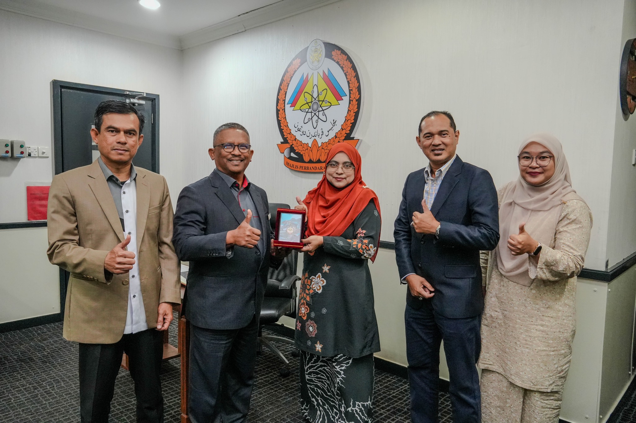 KUNJUNGAN HORMAT DOSM KE MPD 